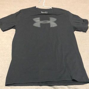 Under Armour tshirt